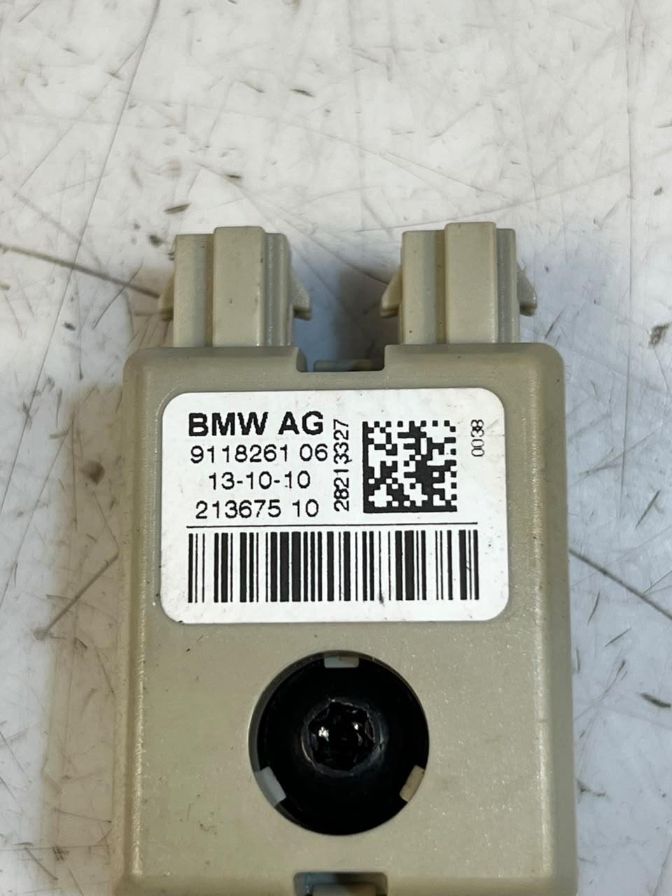 2009 BMW 7 Series F01 F02 Aerial Antenna Amplifier Module 9118261 OEM