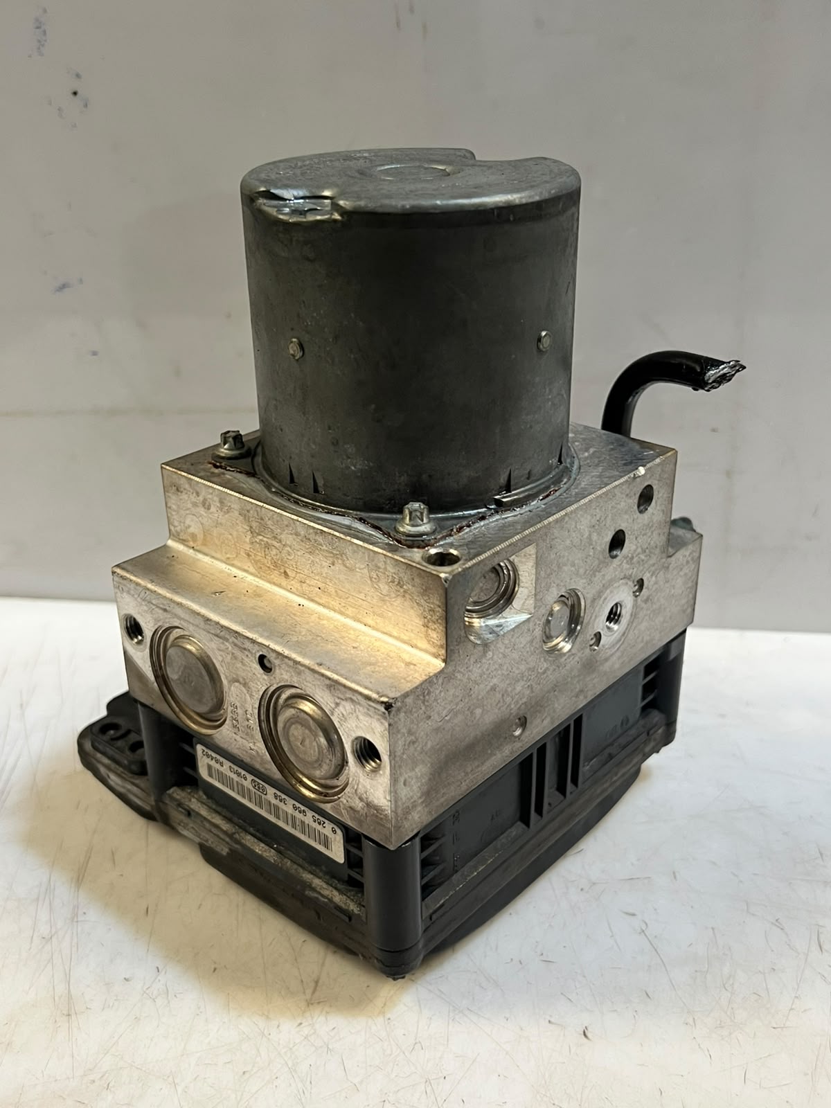BMW F01 F02 F07 F10 F11 F12 F13 ABS Pump Module Actuator 6799048 OEM