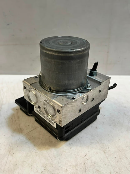BMW X1 E84 ABS Hydraulic Brake Pump Module 6860215 6860214 OEM 2013-2015