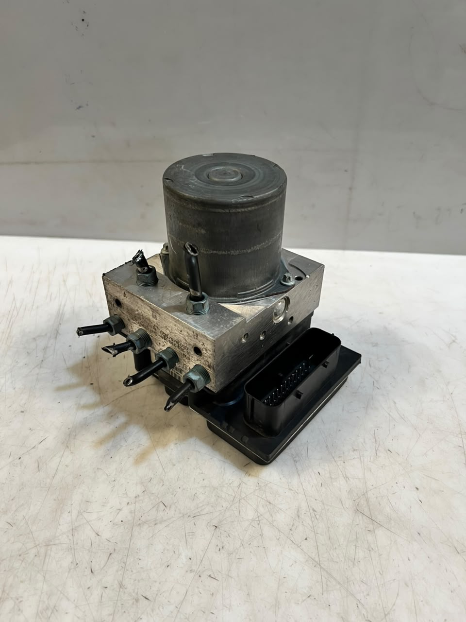 BMW X1 E84 ABS DSC Anti-Lock Brake Pump 6860216 6860217 OEM 2010-2015