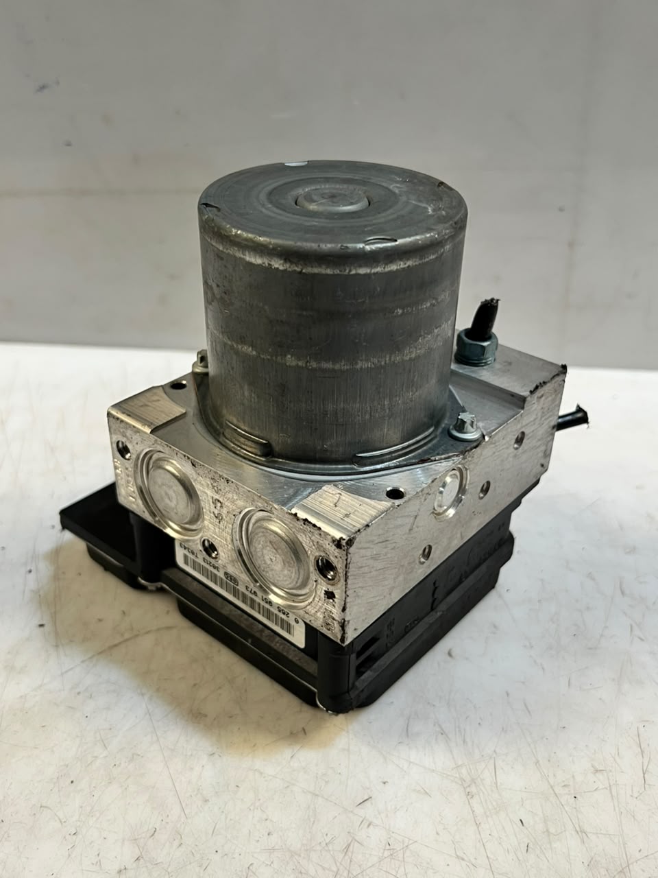 BMW X1 E84 ABS DSC Anti-Lock Brake Pump 6860216 6860217 OEM 2010-2015