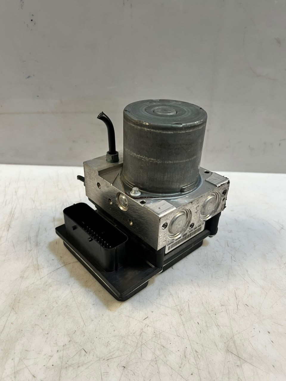 BMW X1 E84 ABS DSC Anti-Lock Brake Pump 6860216 6860217 OEM 2010-2015