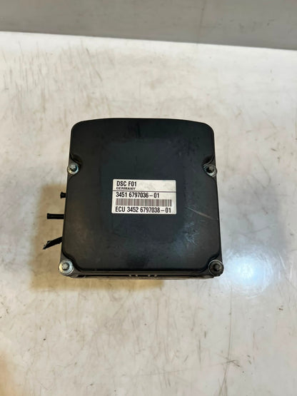BMW F01 F02 F07 ABS Anti-Lock Brake Pump Module 6797036 OEM