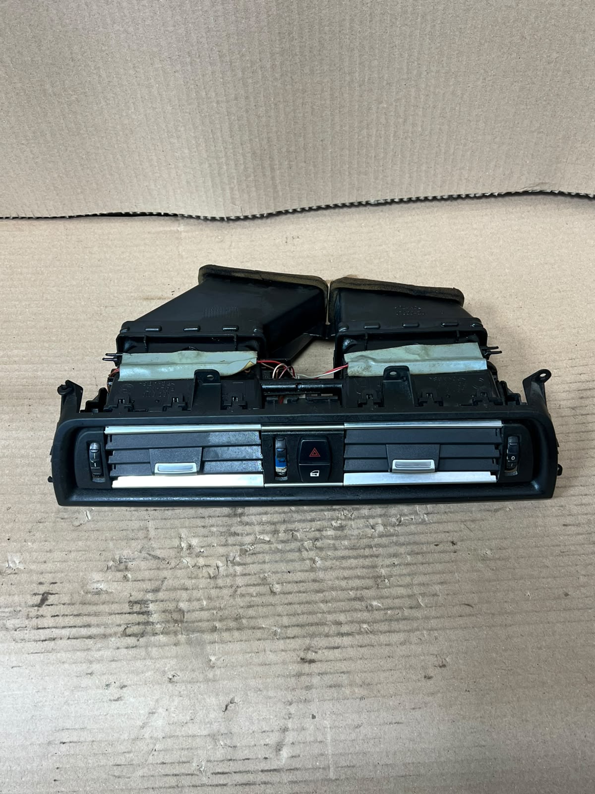BMW X5 F15 F07 5 Series GT Rear Air Vent Grille 1682811 OEM 2013-2017