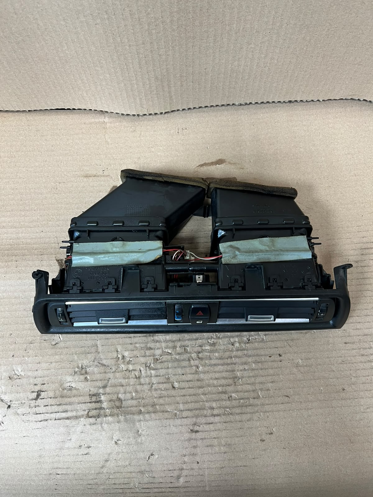 BMW X5 F15 F07 5 Series GT Rear Air Vent Grille 1682811 OEM 2013-2017