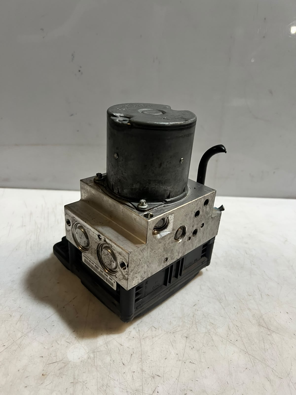 BMW X5 E70 X6 E71 ABS DSC Hydraulic Brake Pump Module 6854702 OEM 2007-2014
