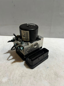 2013 BMW 320i F30 F31 DSC Hydraulic ABS Brake Pump Module 6862246 OEM