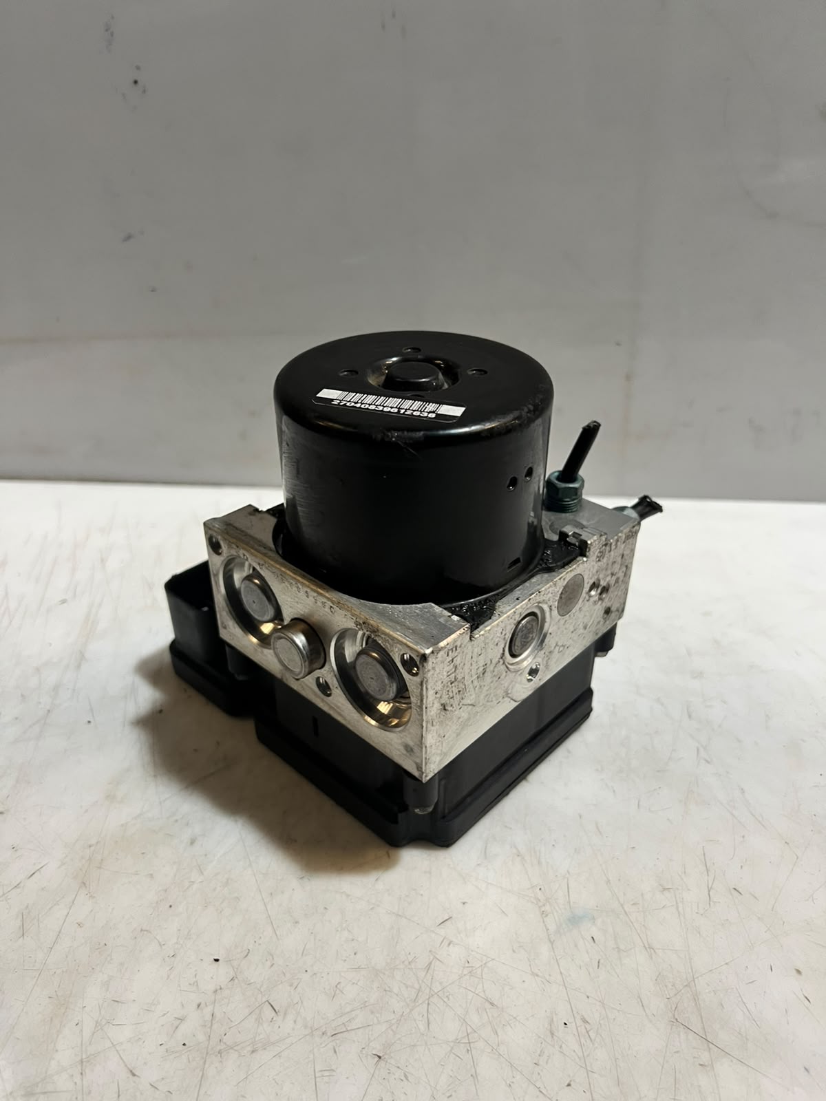 2013 BMW 320i F30 F31 DSC Hydraulic ABS Brake Pump Module 6862246 OEM