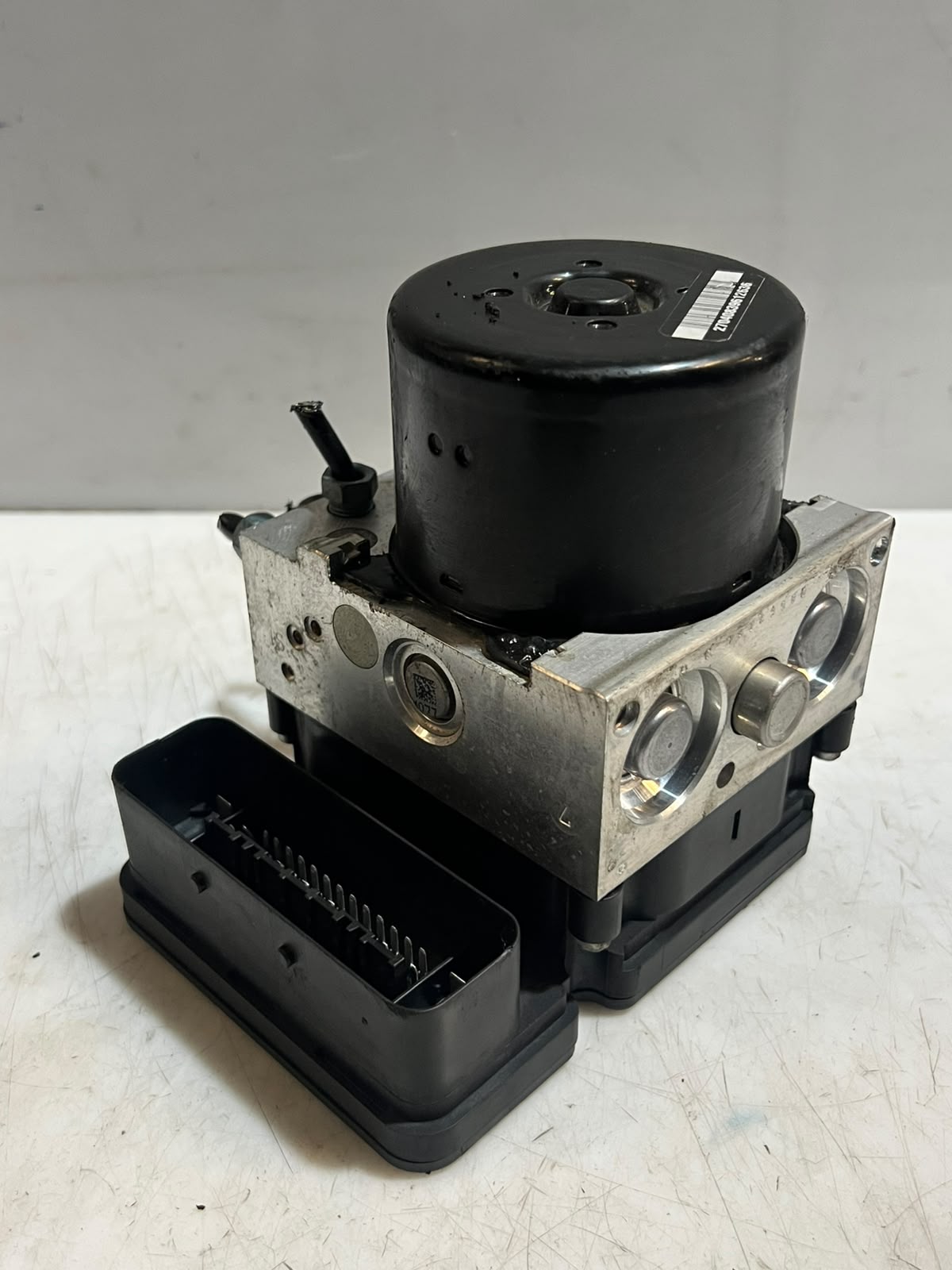 2013 BMW 320i F30 F31 DSC Hydraulic ABS Brake Pump Module 6862246 OEM