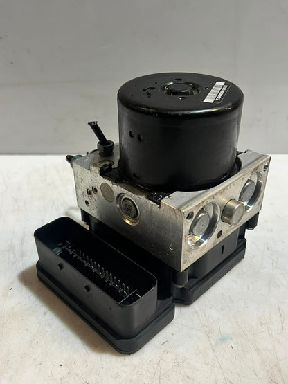 2013 BMW 320i F30 F31 DSC Hydraulic ABS Brake Pump Module 6862246 OEM