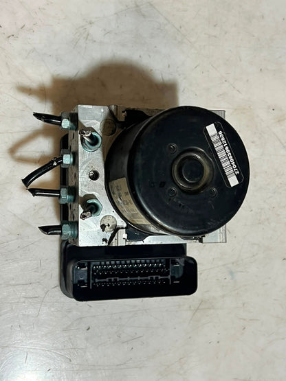2013 BMW 320i F30 F31 DSC Hydraulic ABS Brake Pump Module 6862246 OEM