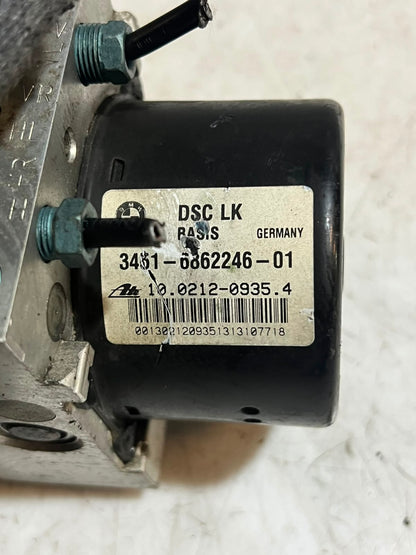 2013 BMW 320i F30 F31 DSC Hydraulic ABS Brake Pump Module 6862246 OEM