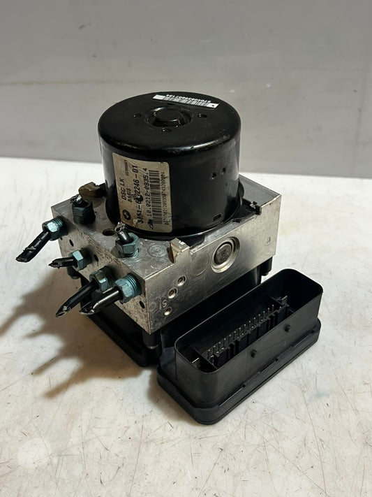 BMW 328i F30 F32 F33 ABS Brake Pump Control Module 6862247 OEM 2012-2016