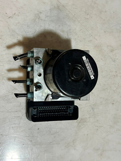 BMW 328i F30 F32 F33 ABS Brake Pump Control Module 6862247 OEM 2012-2016