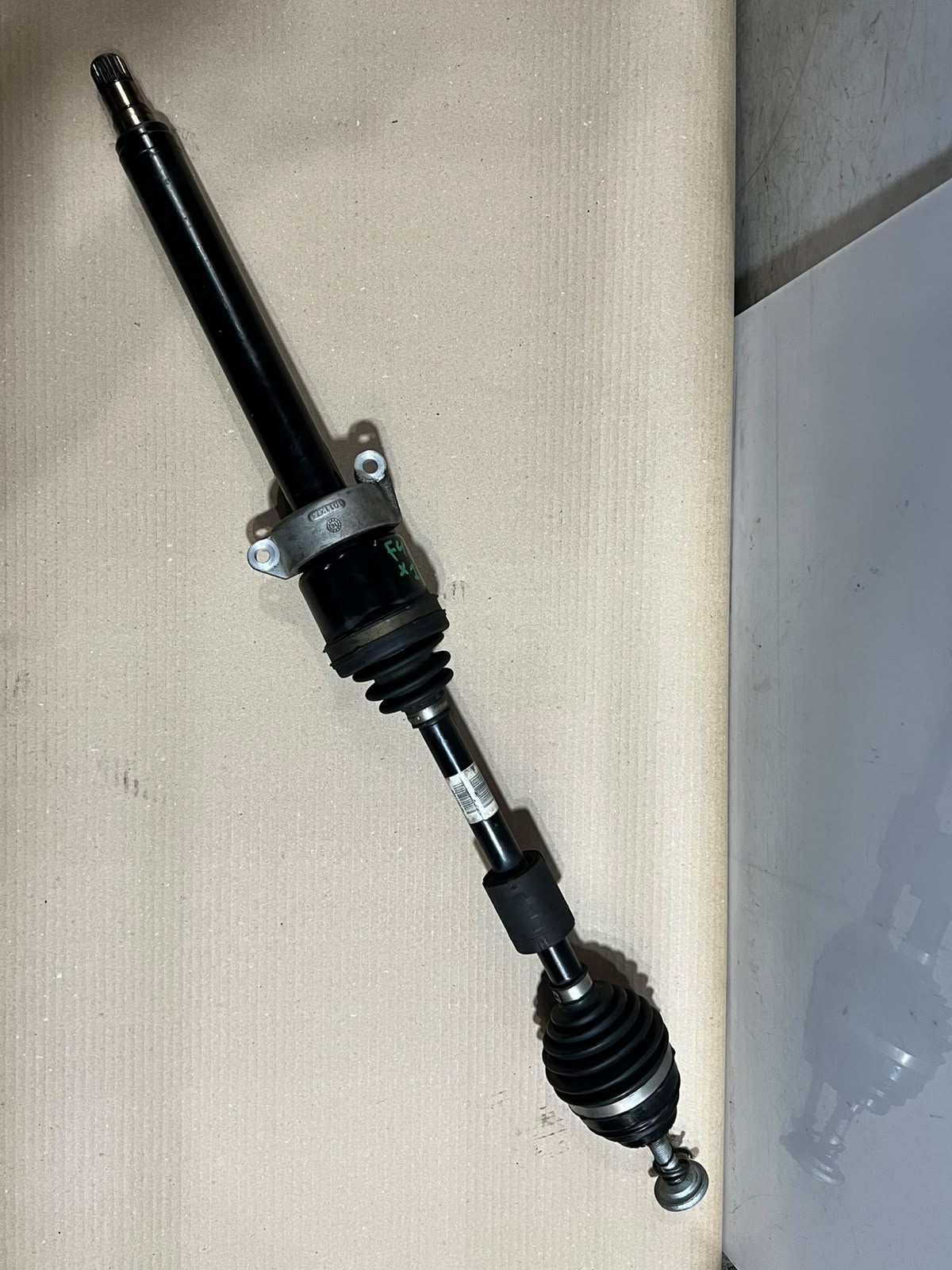 BMW F45 F46 X1 F48 X2 F39 Front Right Driveshaft 8657704 OEM 2015-2022