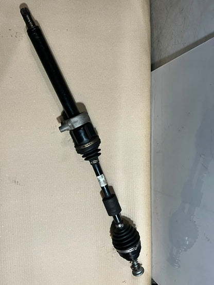 BMW F45 F46 X1 F48 X2 F39 Front Right Driveshaft 8657704 OEM 2015-2022