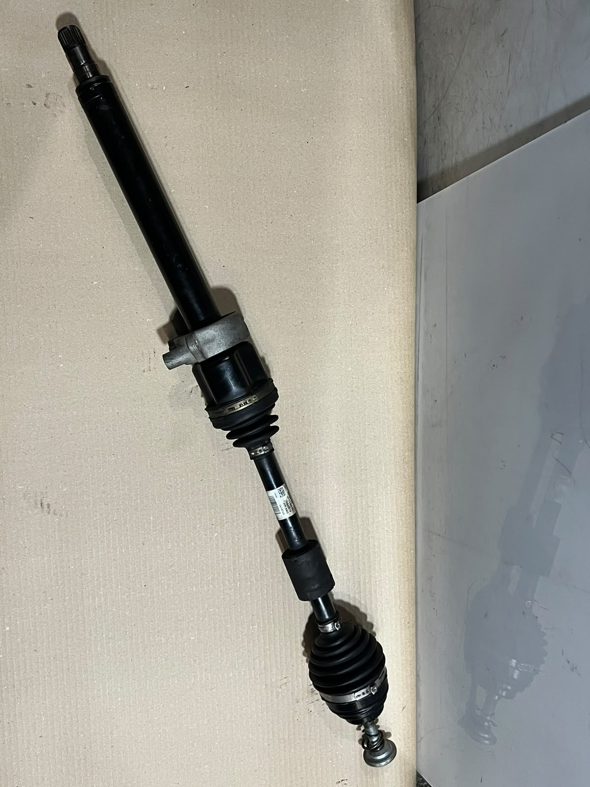 BMW F45 F46 X1 F48 X2 F39 Front Right Driveshaft 8657704 OEM 2015-2022