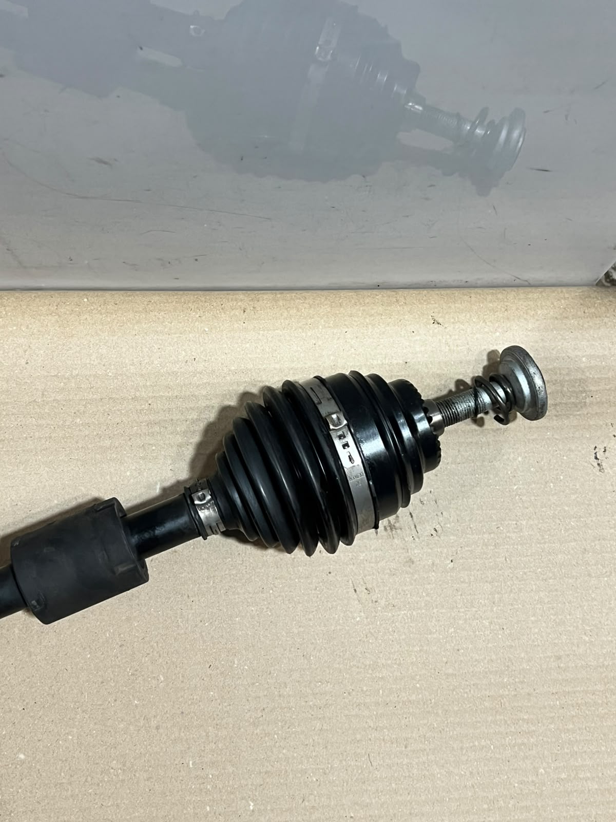 BMW F45 F46 X1 F48 X2 F39 Front Right Driveshaft 8657704 OEM 2015-2022