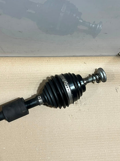BMW F45 F46 X1 F48 X2 F39 Front Right Driveshaft 8657704 OEM 2015-2022