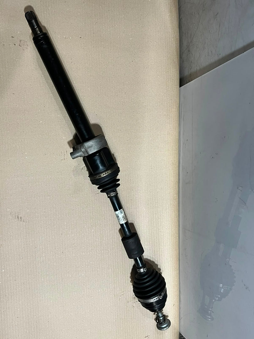 BMW F45 F46 X1 F48 X2 F39 Front Right Driveshaft 8657704 OEM 2015-2022