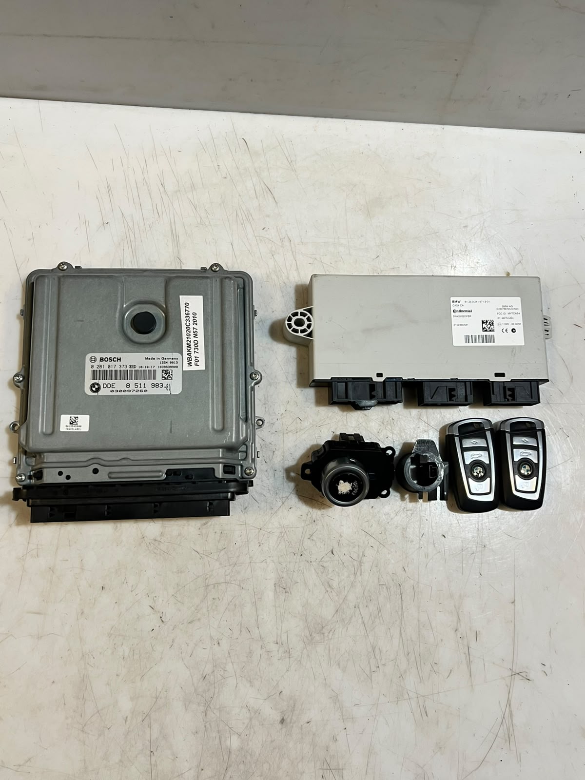 2011 BMW 730Ld F02 N57 3.0D ECU DDE CAS Key Kit 8511983 OEM