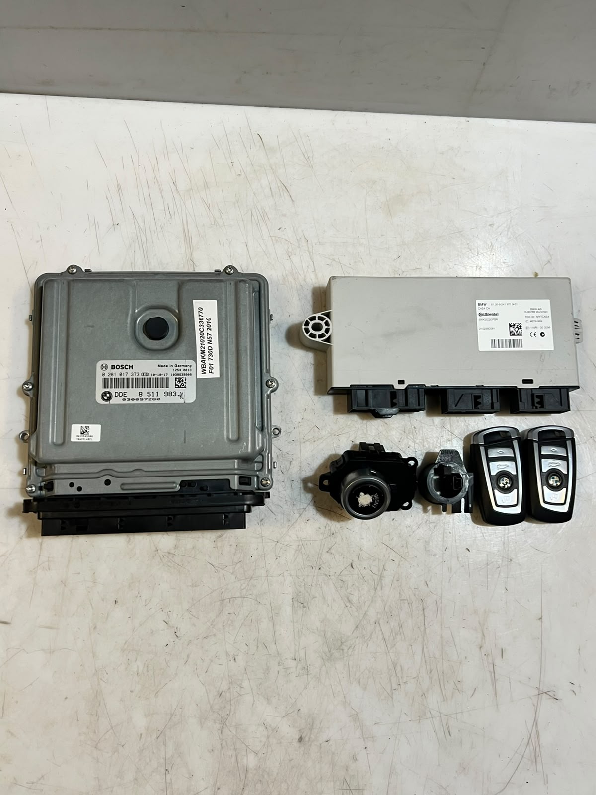 2011 BMW 730Ld F02 N57 3.0D ECU DDE CAS Key Kit 8511983 OEM
