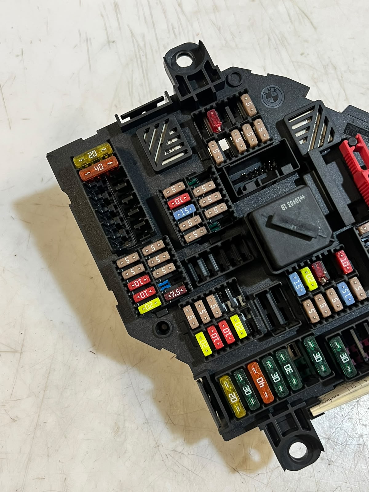 BMW 528i 535i 550i F10 F11 Power Distribution Fuse Box 9234423 OEM 2010-2016