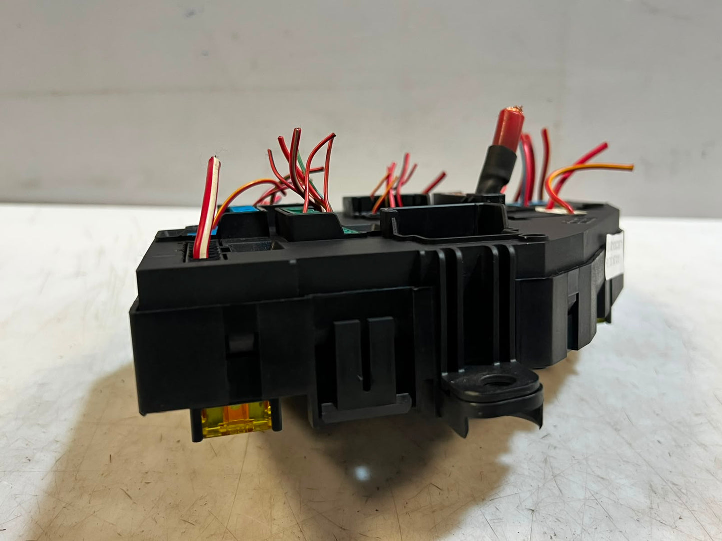 BMW 528i 535i 550i F10 F11 Power Distribution Fuse Box 9234423 OEM 2010-2016