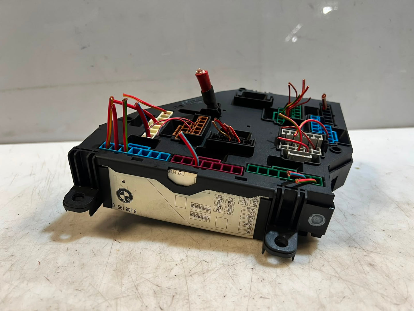 BMW 528i 535i 550i F10 F11 Power Distribution Fuse Box 9234423 OEM 2010-2016