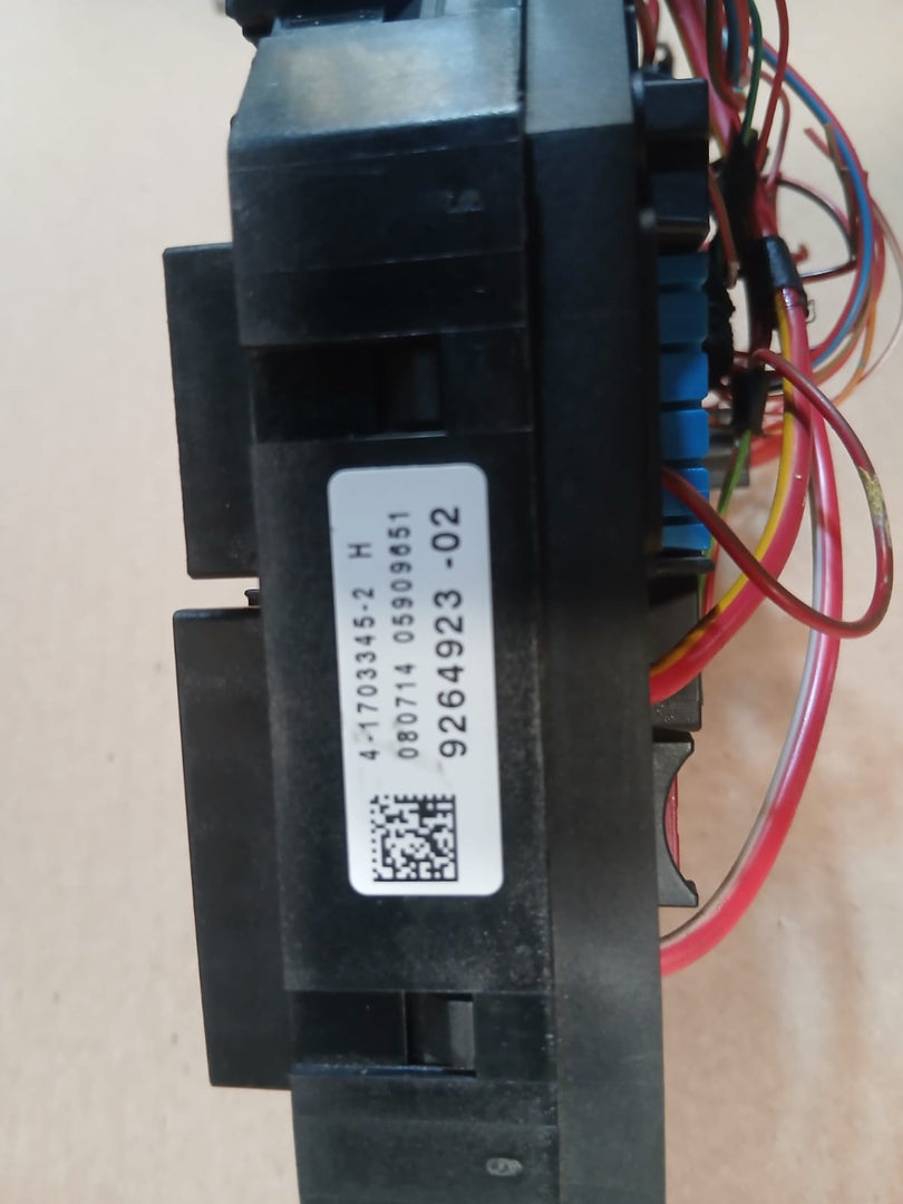 BMW F10 F11 F18 F01 F02 F03 F13 Rear Junction Fuse Box 9264923 OEM 2010-2016