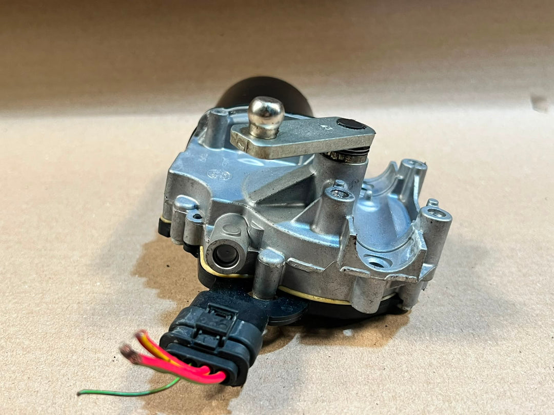 BMW M4 F82 F20 F21 F30 F31 Front Wiper Motor Linkage 7267504 OEM