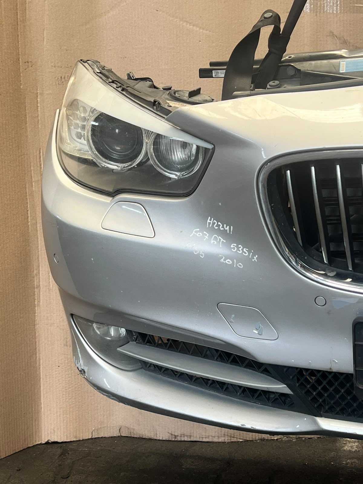 2010 BMW 535i GT F07 N55 Complete Front Nose Cut Headlights Grille Bumper OEM2010 BMW 535i GT F07 N55 Complete Front Nose Cut Headlights Grille Bumper OEM