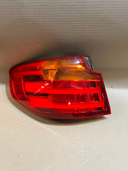 2015 BMW 320i GT F34 Rear Left Tail Light 2575335 OEM