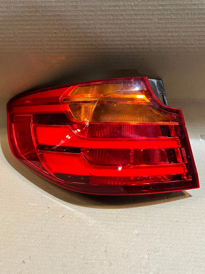2015 BMW 320i GT F34 Rear Left Tail Light 2575335 OEM