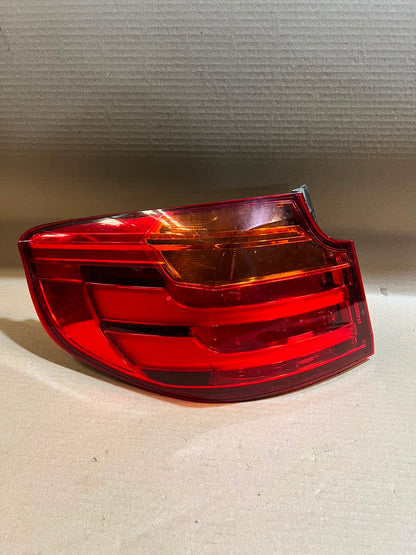 2015 BMW 320i GT F34 Rear Left Tail Light 2575335 OEM