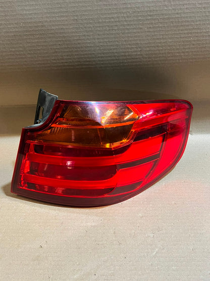 2015 BMW 320i GT F34 Rear Right Tail Light 2575336 7286038 OEM