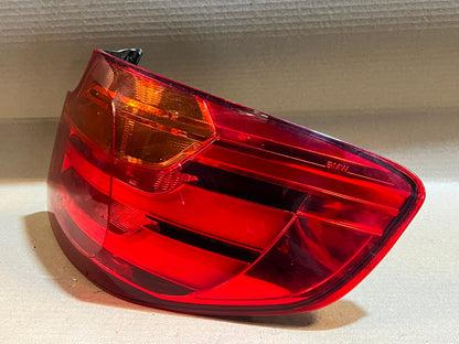 2015 BMW 320i GT F34 Rear Right Tail Light 2575336 7286038 OEM