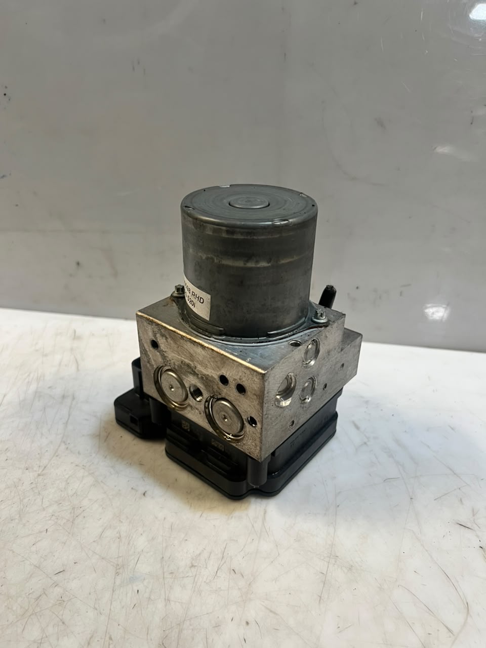 BMW 535i F10 F11 F06 F12 F13 ABS Pump Control Module 6868335 OEM 2011-2016