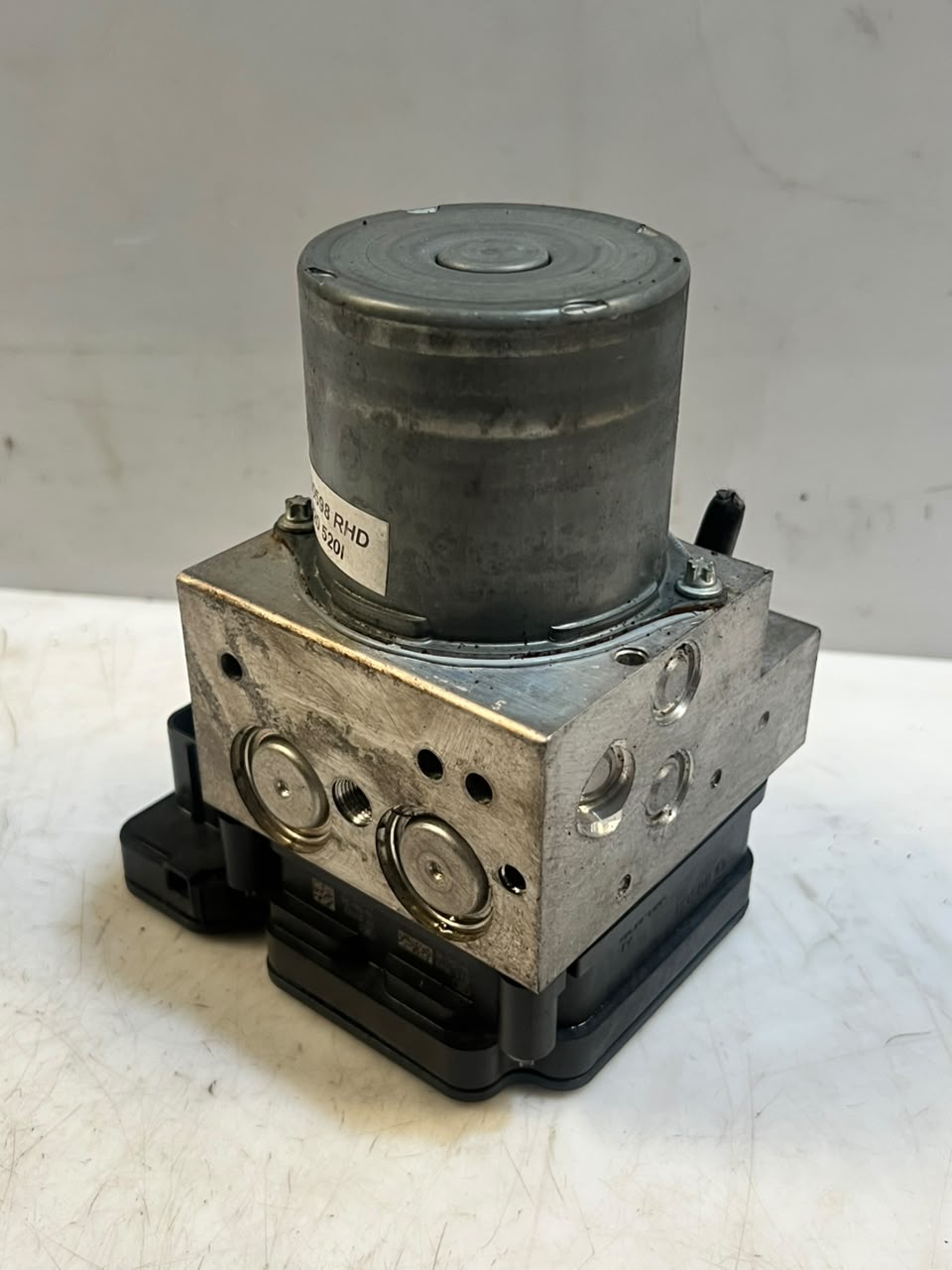 BMW 535i F10 F11 F06 F12 F13 ABS Pump Control Module 6868335 OEM 2011-2016