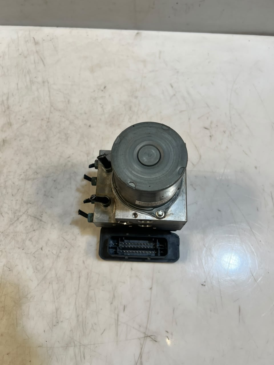 BMW 535i F10 F11 F06 F12 F13 ABS Pump Control Module 6868335 OEM 2011-2016