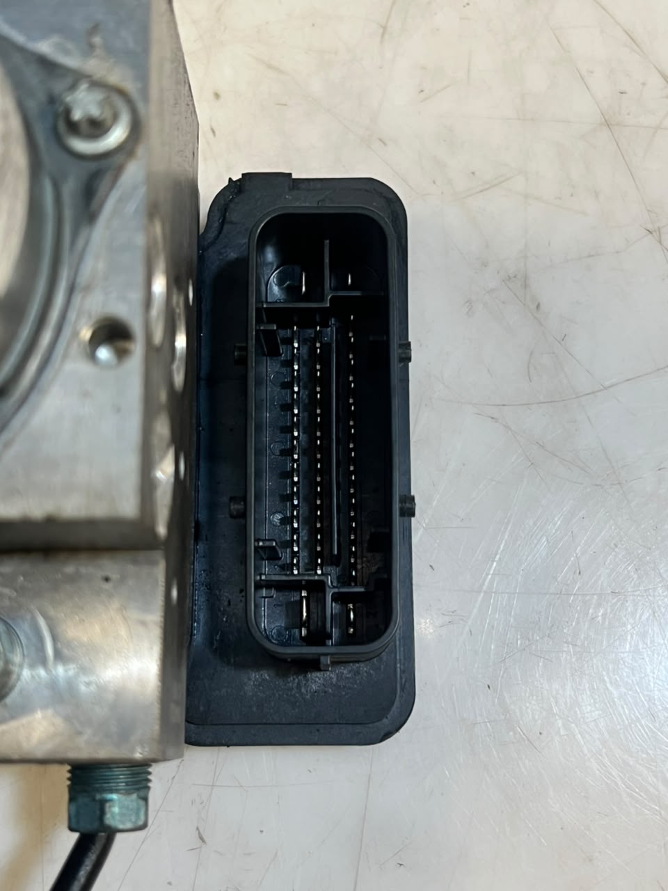 BMW 535i F10 F11 F06 F12 F13 ABS Pump Control Module 6868335 OEM 2011-2016