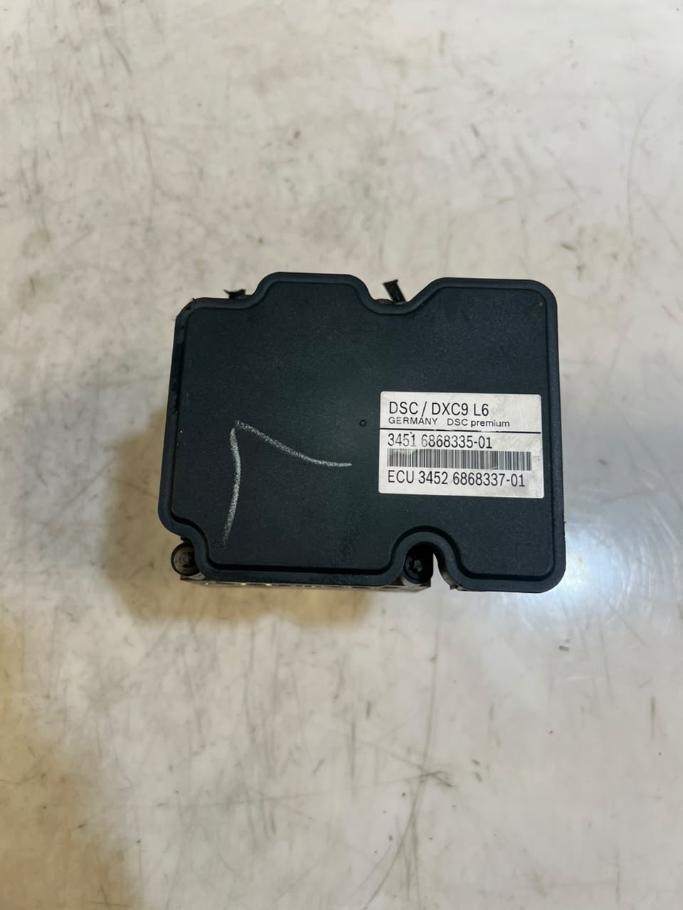 BMW 535i F10 F11 F06 F12 F13 ABS Pump Control Module 6868335 OEM 2011-2016