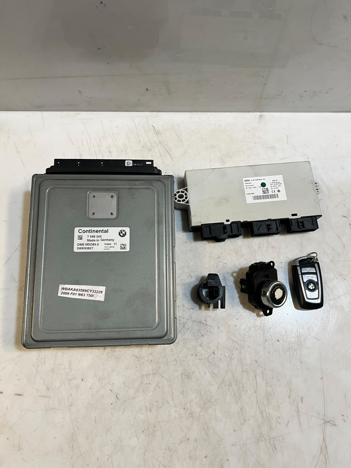BMW 750Li F01 F02 N63 MSD85.0 Engine ECU DME CAS Key Complete Set 7598345 OEM
