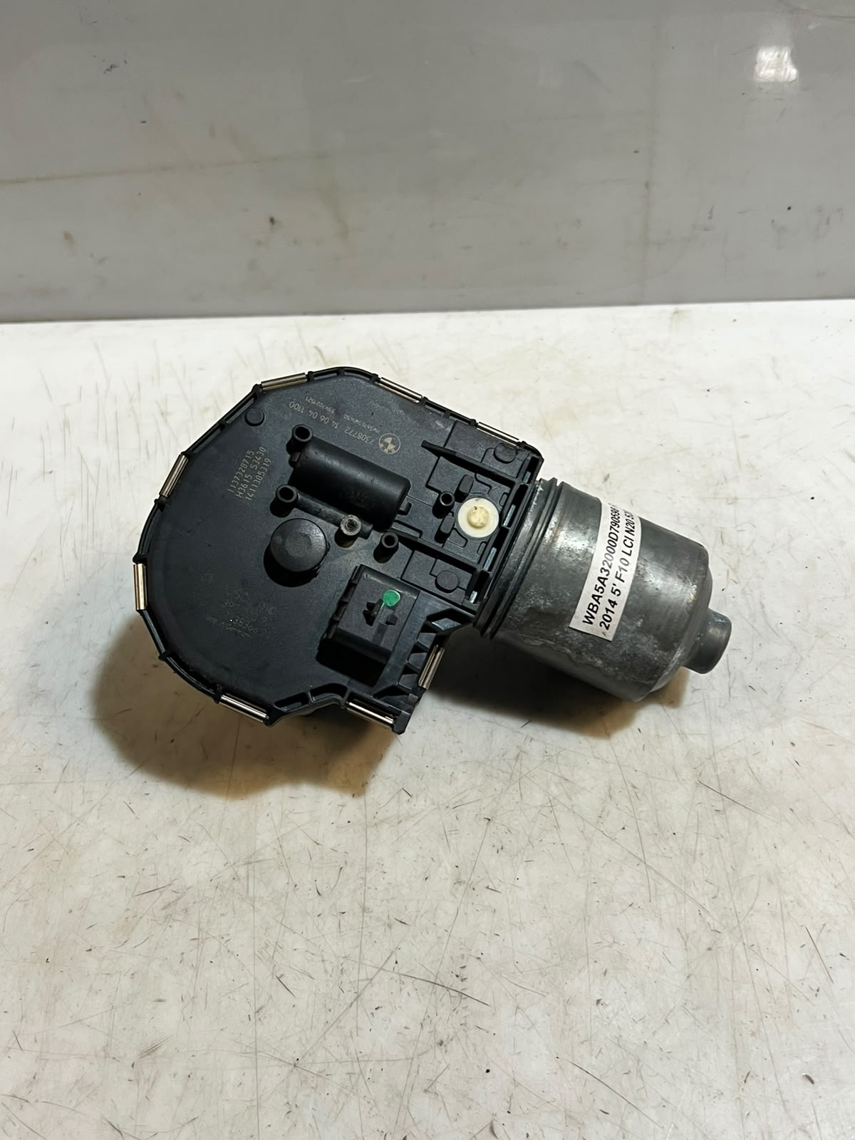 BMW 5 Series F10 F11 Front Wiper Motor & Linkage 7308772 OEM 2009-2017