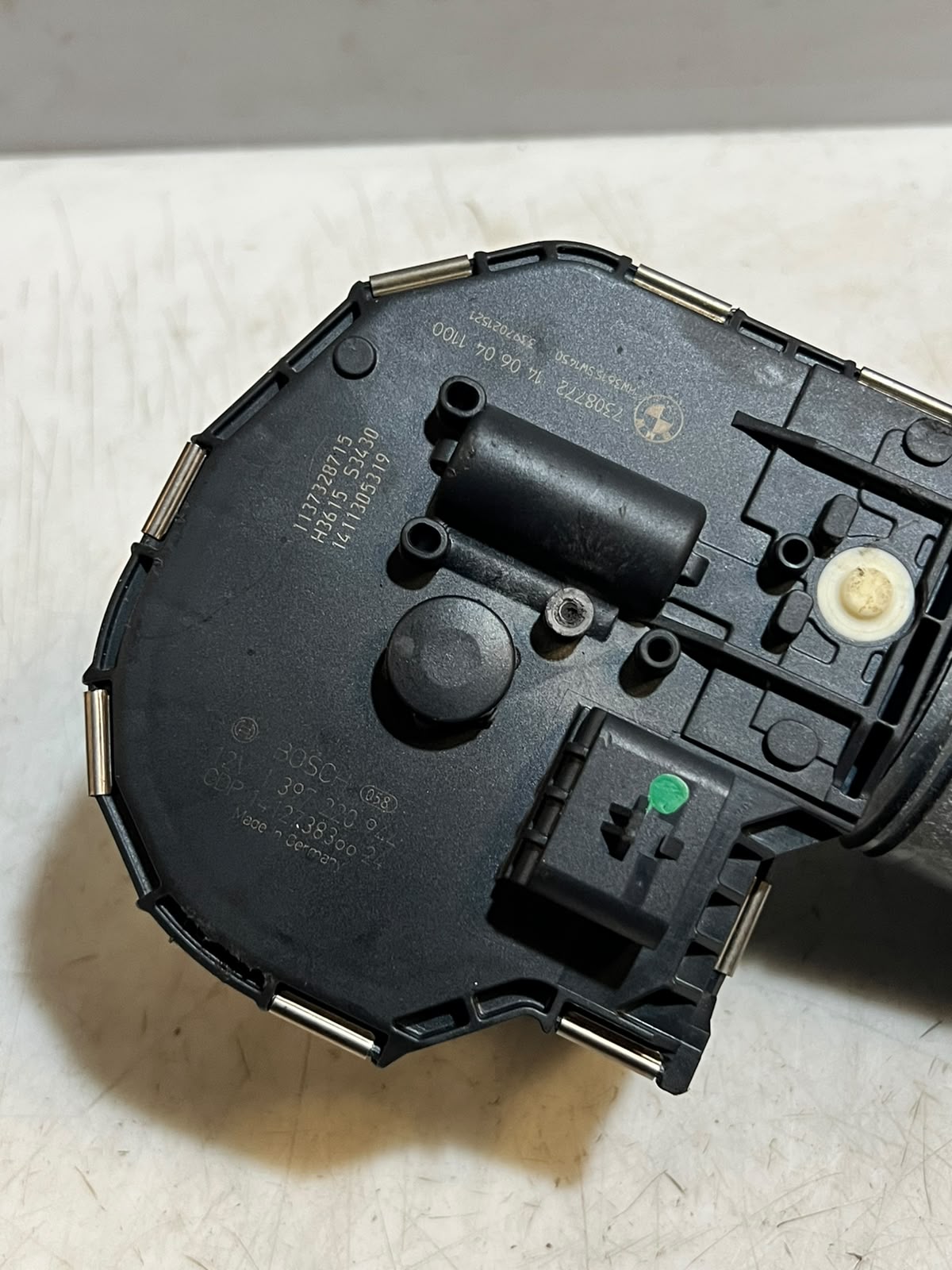 BMW 5 Series F10 F11 Front Wiper Motor & Linkage 7308772 OEM 2009-2017