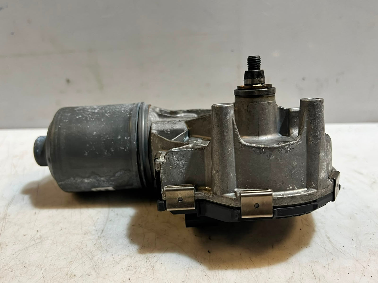 BMW 5 Series F10 F11 Front Wiper Motor & Linkage 7308772 OEM 2009-2017