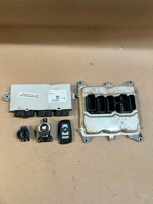 2014 BMW 520i F10 LCI N20 Engine ECU DME Control Unit Set 8631725 OEM
