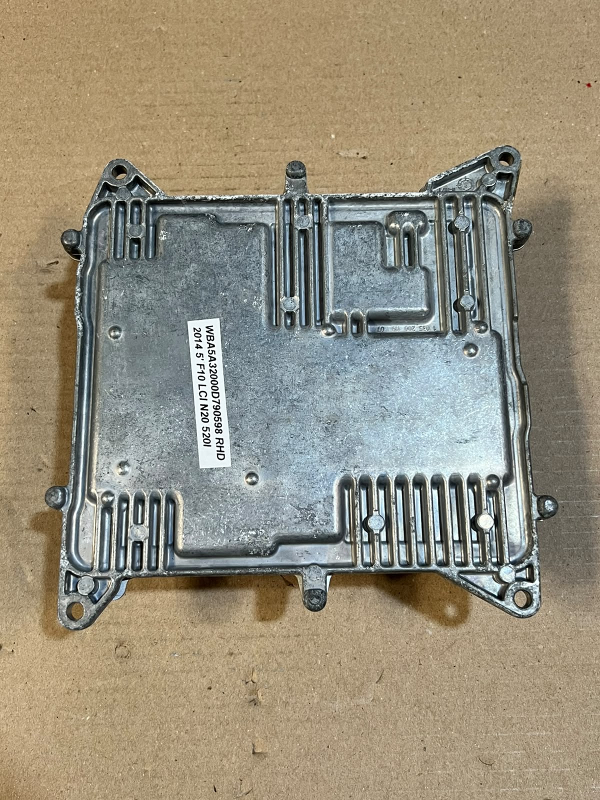 2014 BMW 520i F10 LCI N20 Engine ECU DME Control Unit Set 8631725 OEM