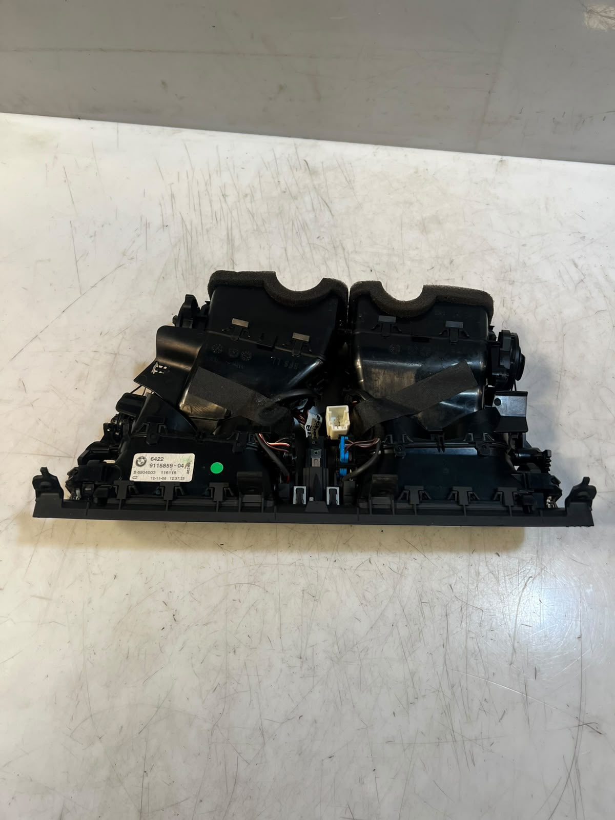 BMW 7 Series F01 F02 F03 F04 750i Center Dash Air Vent 9115859 OEM RHD