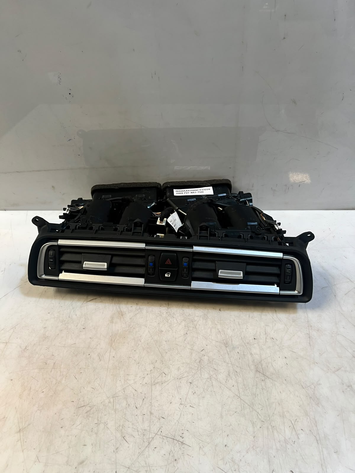 BMW 7 Series F01 F02 F03 F04 750i Center Dash Air Vent 9115859 OEM RHD